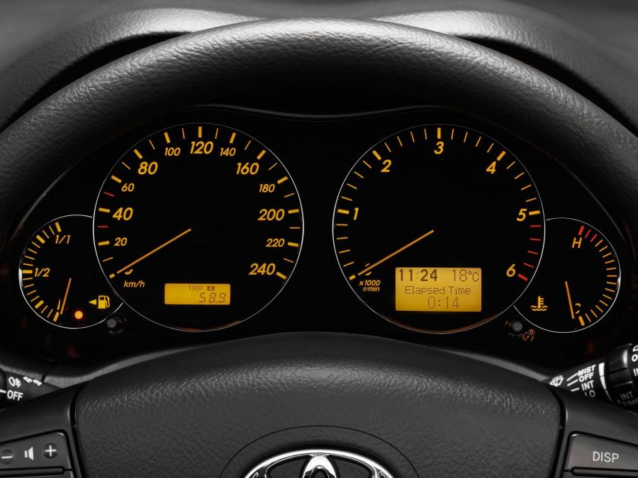  Toyota Avensis Liftback 2006 года  (фото 2 из 3)
